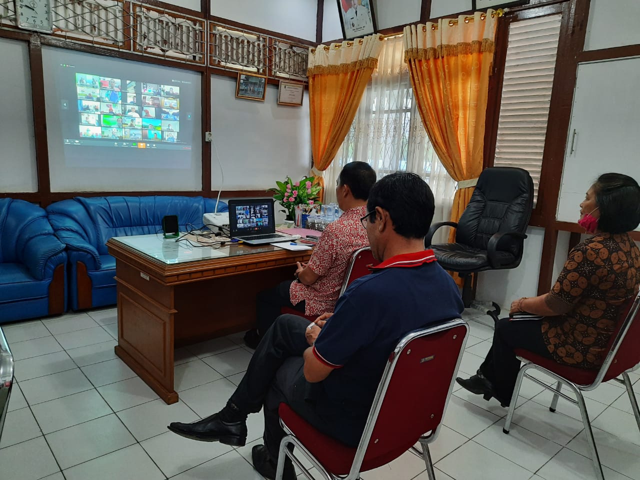Rakor Vicon DPPKP-BP2K Amankan Sektor Pertanian Landak Terkait Covid-19