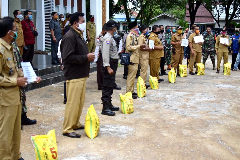 Kecamatan Sungai Raya Terima Bantuan Beras Pemprov Kalbar
