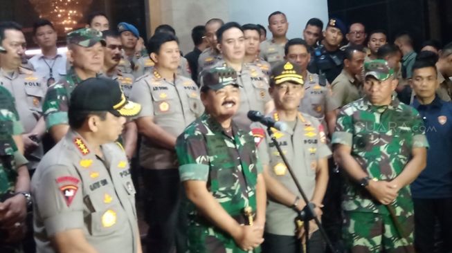 Perketat Protokol Kesehatan, Aparat TNI/Polri Disebar di 1.800 Titik