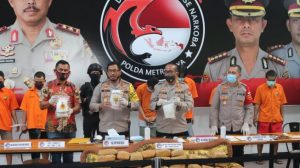 Polisi Ungkap Penyeludupan Ganja Seberat 336 Kg dari Aceh di Dalam Sofa