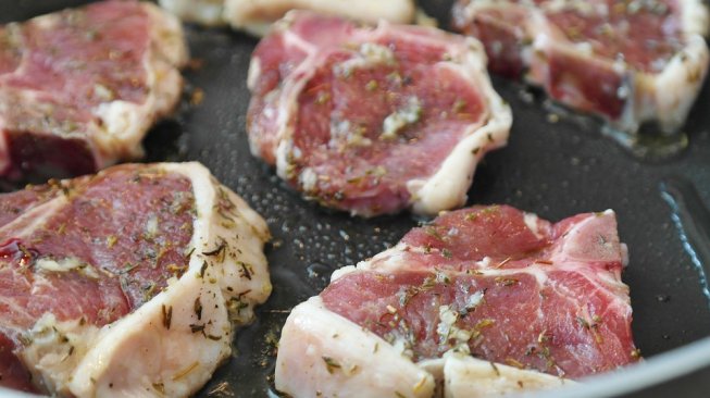 Mudah! Ternyata Ini Rahasia Daging Kurban Awet dan Tidak Bau saat Disimpan