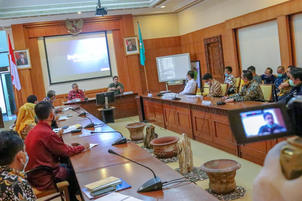 Gubernur Kalbar “Warning” Sales Area Manager PT Pertamina Selesaikan Kelangkaan Gas 3 Kg