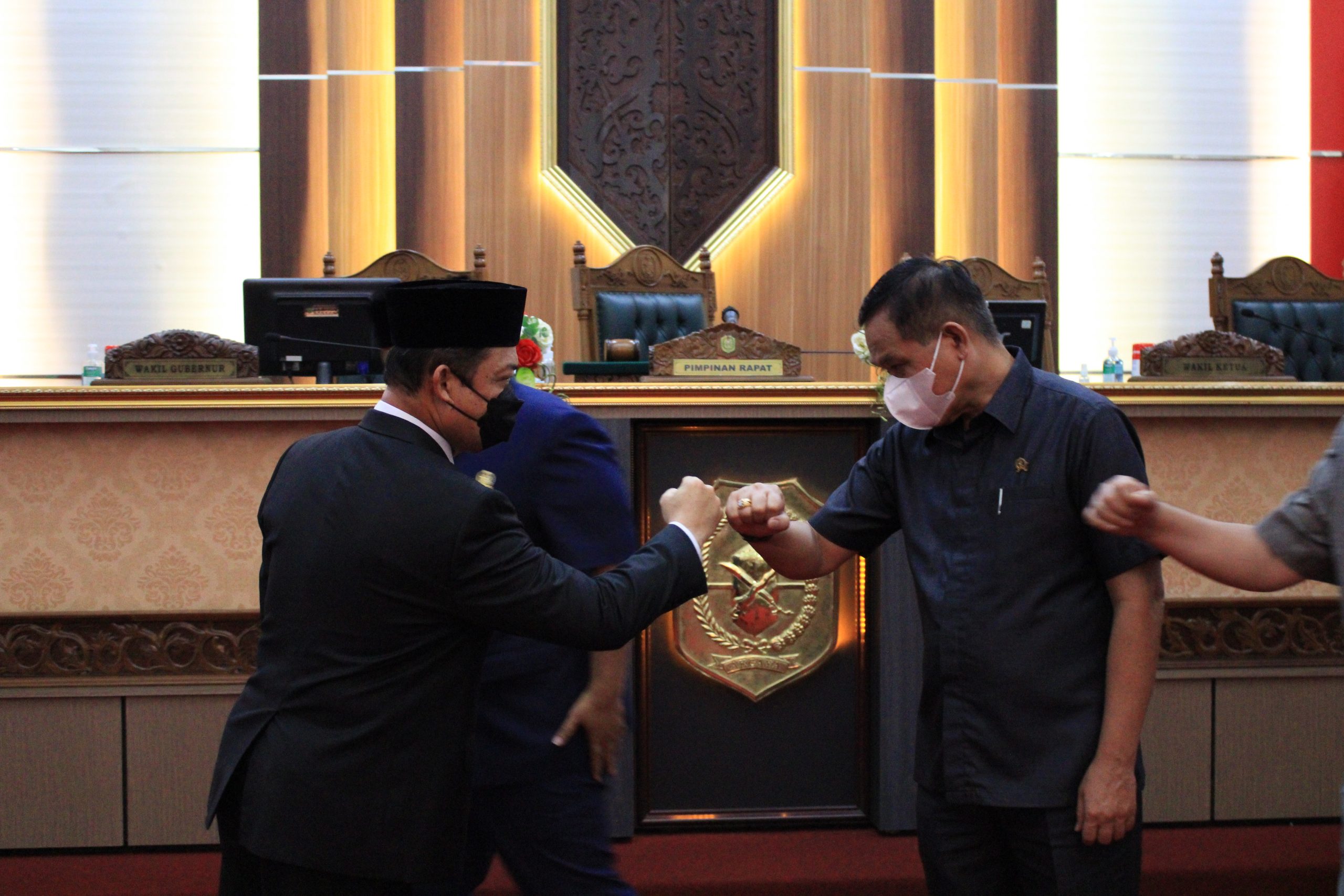 Eksekutif Sampaikan Dua Rancangan Perda ke DPRD Kalbar