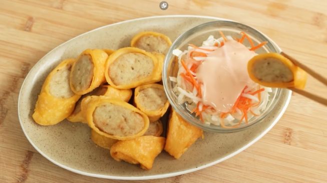 Chef Devina Hermawan Beberkan Resep Egg Chicken Roll, Cobain Yuk