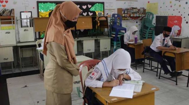 34.200 Sekolah di Indonesia Sudah Belajar Tatap Muka