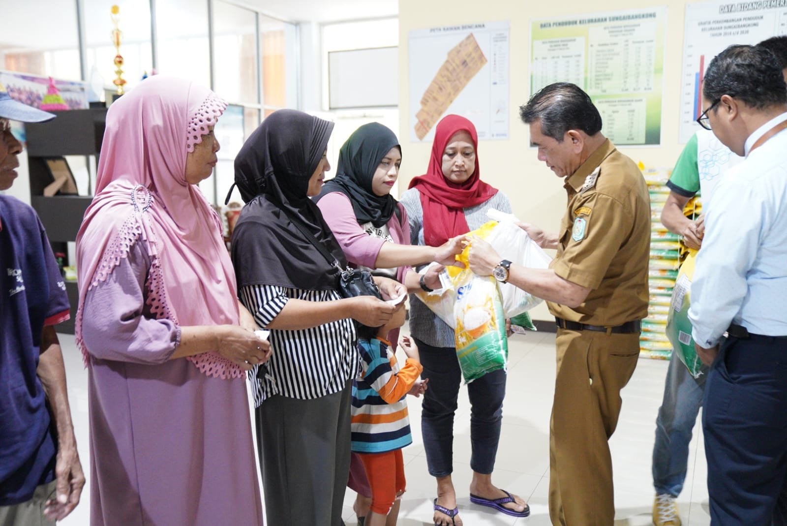 Pasar Murah di Kecamatan Pontianak Kota Diserbu Warga