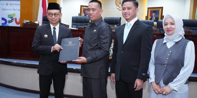 Pemkot dan DPRD Pontianak Tetapkan Propemperda 2026