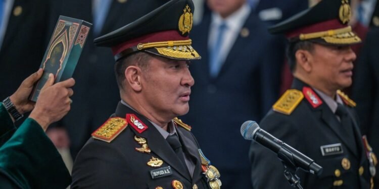 Kapolri Mutasi Sejumlah Jenderal, Kabareskrim hingga Kadensus 88 Berganti
