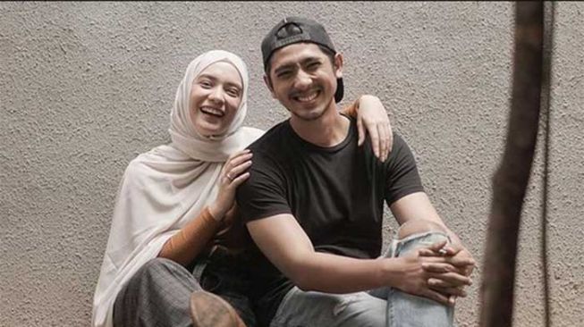 Putri Anne Ungkap Alasan Ogah Larang Arya Saloka Beradegan Mesra