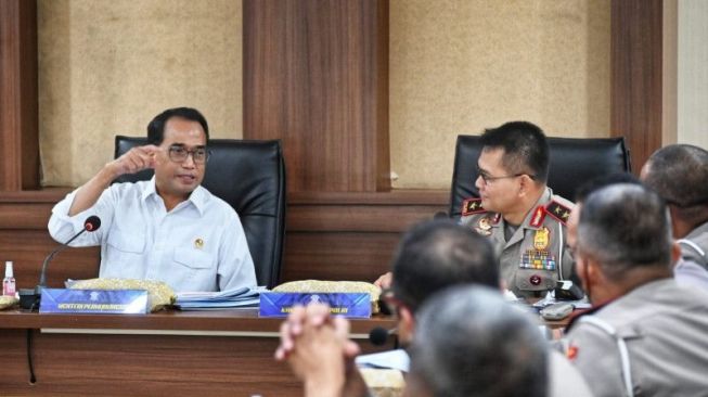 Perusahaan Pelayaran Diingatkan Tak Memaksa Angkut Penumpang Berlebih