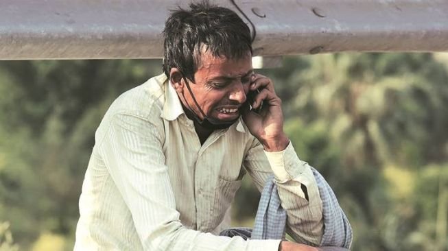 Ada 4.000 Kematian dalam 24 Jam, Negara-negara Bagian di India Lockdown
