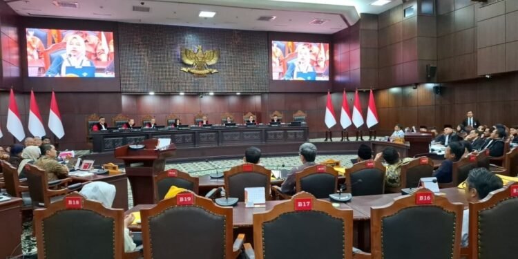 MK Tolak Permohonan PHPU yang Persoalkan Syarat Pendidikan Gibran