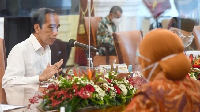 Kasi Bantuan Modal Rp 2,4 Juta ke UMKM, Jokowi: Jangan Menyerah