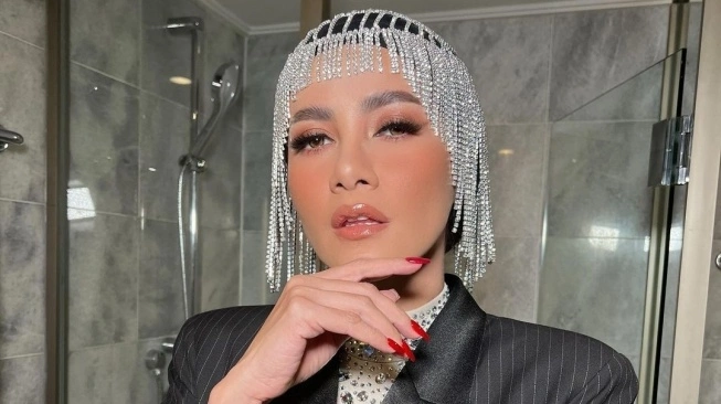 Olla Ramlan Alami Penyakit Kulit Dermatitis Perioral, Seperti Apa Gejalanya?