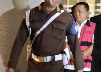 Diperiksa 10 Jam, Eks Jampidsus Febrie Adriansyah Dicecar 50 Pertanyaan