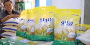 Penyaluran Beras Murah Bulog Masih Terhambat, Harga di Pasar Belum Stabil