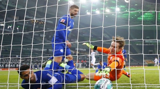 Hertha Berlin Perpanjang Derita Schalke
