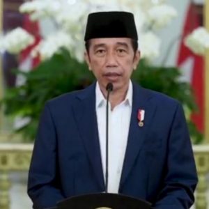 Cendekiawan Muslim Kritik Jokowi: Kesalahan Terbesar Serahkan Kendali Pandemi ke Luhut