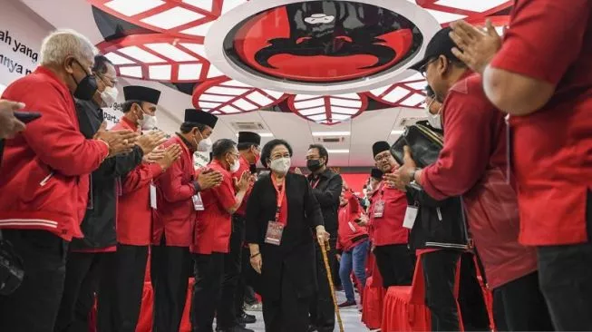 Megawati, Jokowi-Ganjar Hadiri Rakernas ke III PDIP Hari Ini