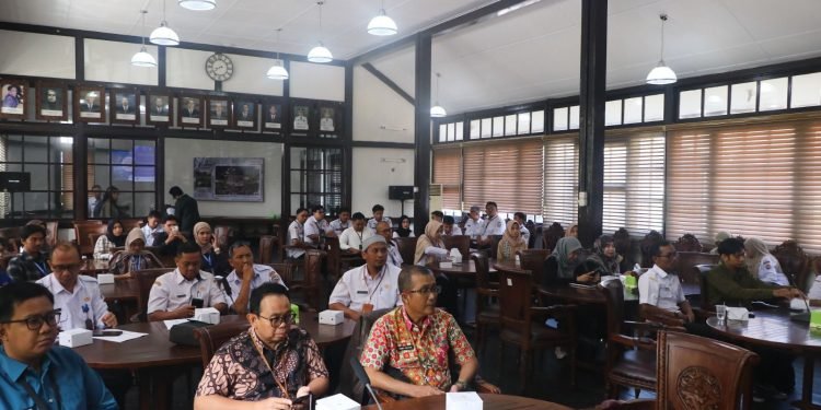Diskominfo Pontianak Gelar Forum Konsultasi Publik untuk Tingkatkan Kualitas Pelayanan