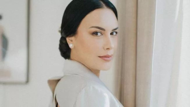 Curhat Sophia Latjuba Jadi Single Mom Antar Anak Pendidikan di LN Auto Dapat Dukungan Netizen