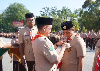 Wakil Wali Kota Pontianak Bahasan Raih Lencana Darma Bakti, Apresiasi Peran Pramuka