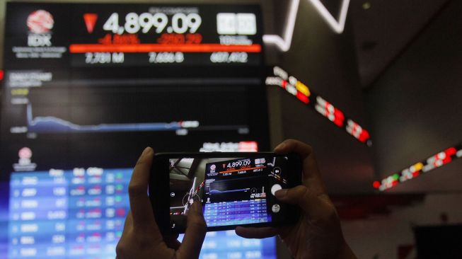 Kamis Pagi IHSG Dibuka Menguat 0,13 Persen ke Level 6.609