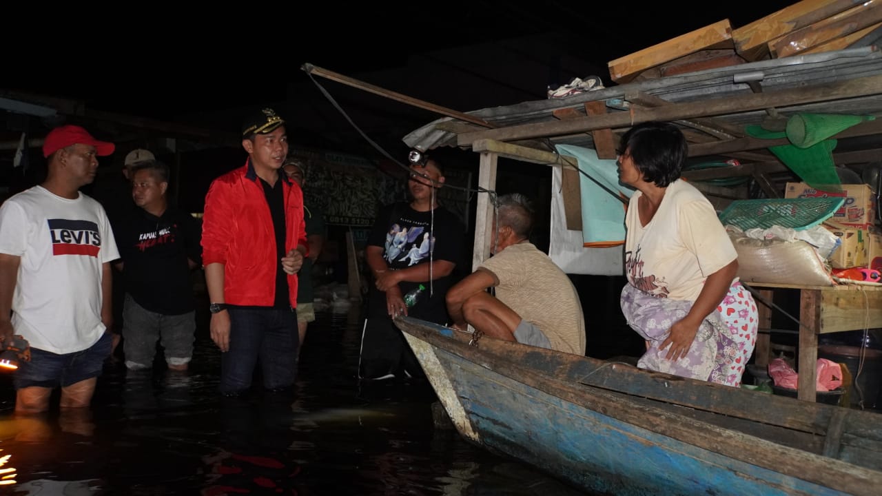 Bupati Kapuas Hulu Sebut Intensitas Hujan Cukup Tinggi, Banjir Belum Surut