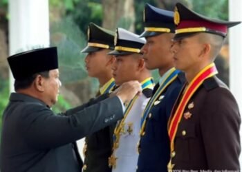 Perwira TNI-Polri Dididik dengan Uang Rakyat, Prabowo : Mengabdilah untuk Rakyat