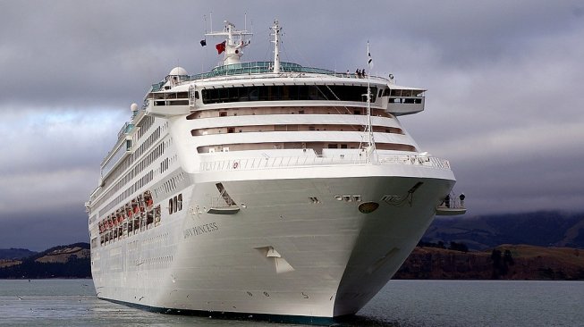 Update Covid-19 Global: AS Temukan Kasus Positif di Kapal Pesiar