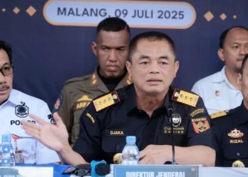 Nama Dirjen Bea Cukai Muncul di Dakwaan Kasus Suap Impor
