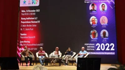 Penulis dan Pembaca Saling Tukar Pengalaman di Perpusnas Writers Festival 2022