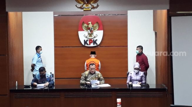 Tersangka Suap, Bupati HSU Abdul Wahid Kantongi Belasan Miliar Rupiah dari Proyek Irigasi