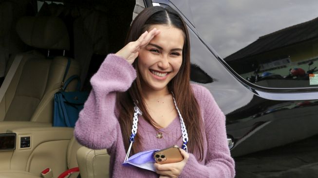 Segera Nikah, Ayu Ting Ting Sudah Minta Surat Pengantar RT