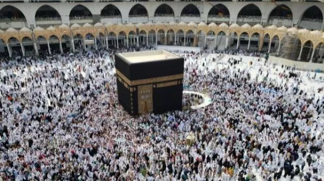 Bacaan Doa Thawaf Lengkap dari Putaran Pertama hingga Putaran Ketujuh