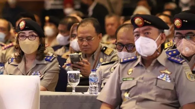PNS Kementerian ATR/BPN dengan Baret Dinilai Aneh Anggota DPR; Apa Filosofinya?