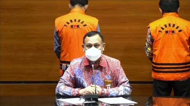 Jadi Tersangka, Bupati Banjarnegara Tantang KPK Buktikan Rp 2,1 M Dapat dari Fee Proyek