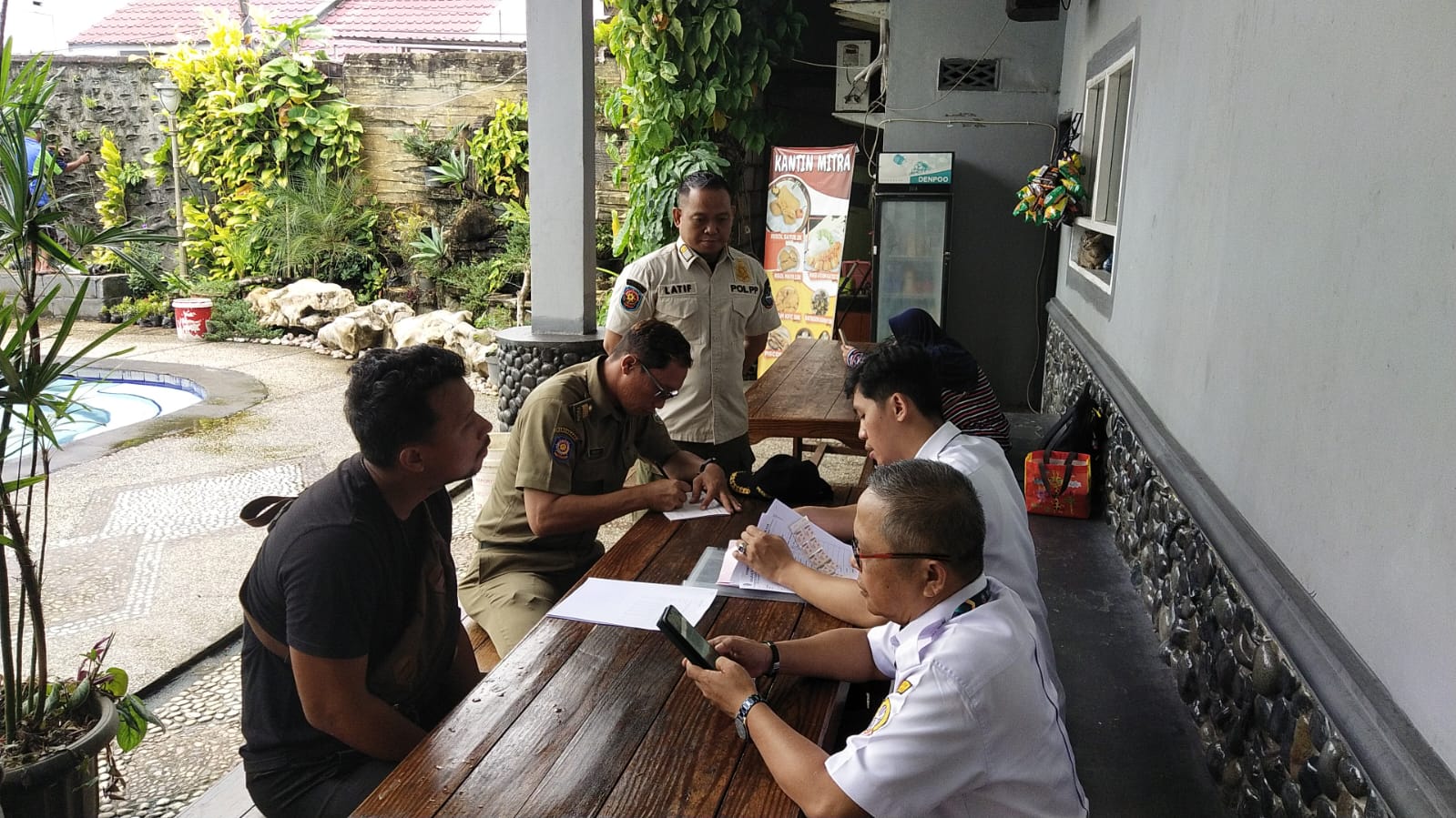 TPPD Kota Pontianak Sisir 23 Tempat Usaha Tunggak Pajak