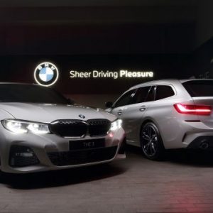 BMW Indonesia Luncurkan Duo Racikan M Sport, 320i Touring dan 330i Sedan