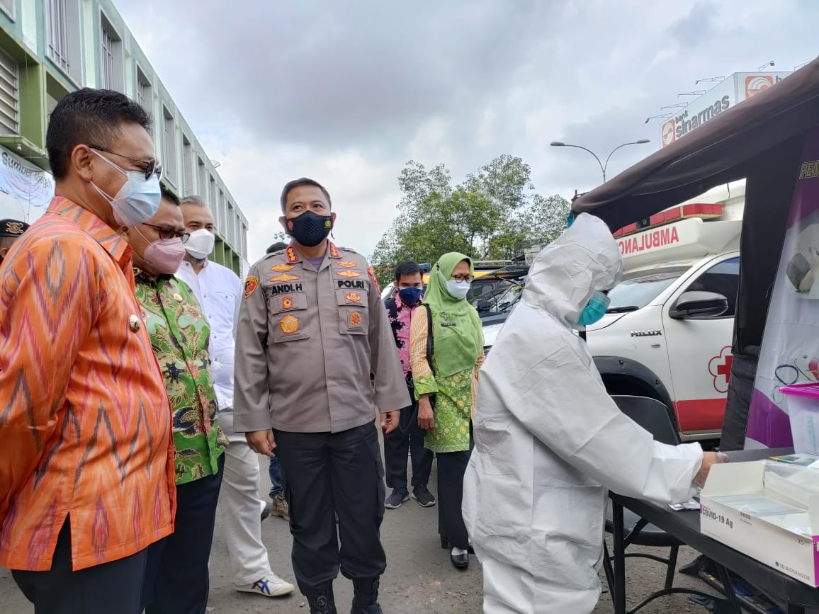 Kolaborasi Satgas Covid-19, Walkot Pontianak Dukung Keberadaan Posko PPKM di Pasar Flamboyan