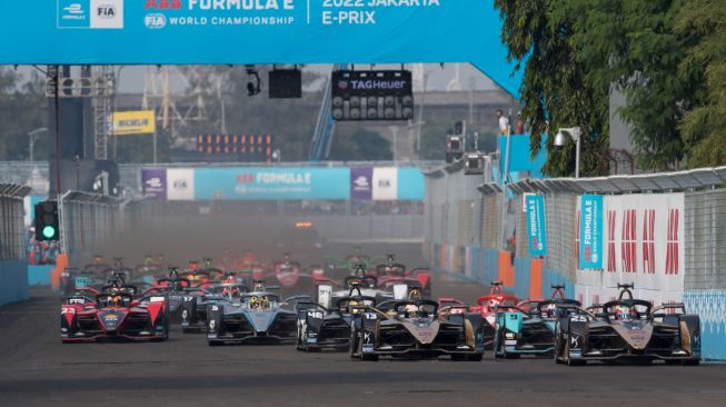 Politikus PDIP : Gelaran Formula E Jakarta Tidak Luar Biasa, Bandingkan dengan Dangdutan dan Konser Slank