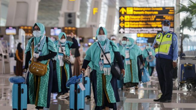 Tiga Puluh Jamaah Umrah Dikarantina di Wisma Atlet