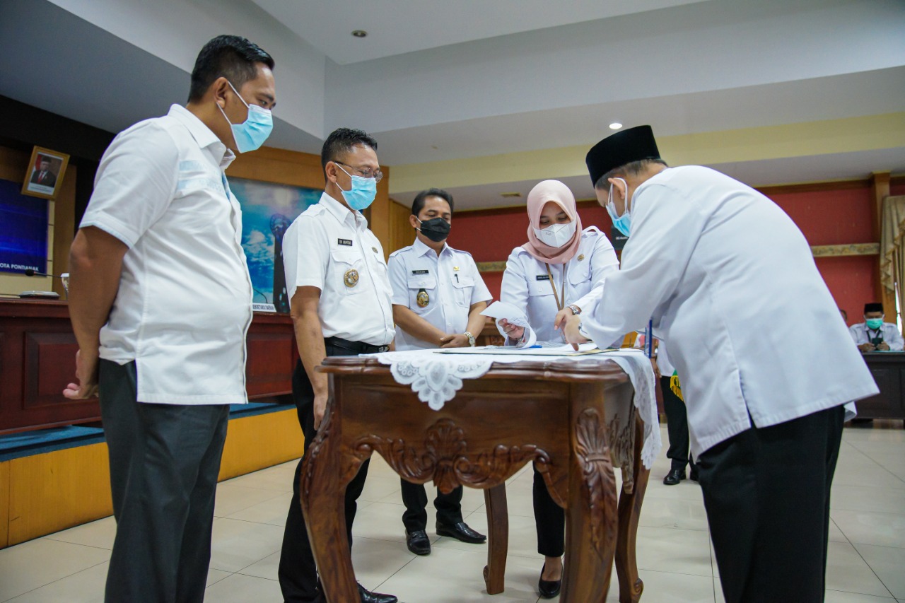 Tingkatkan Integritas dan Kinerja Aparatur, Wali Kota Pontianak: Seluruh Kepala OPD Teken Perjanjian Kinerja