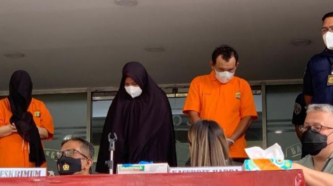 Usai Bekuk Notaris, Polisi Ultimatum Tersangka Lain Kasus Tanah Ibu Nirina Agar Menyerah