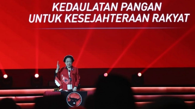 Megawati Pidato di Rakernas IV PDIP, Sebut Tiga Ketum Parpol Pengusung Ganjar Dihadapan Jokowi