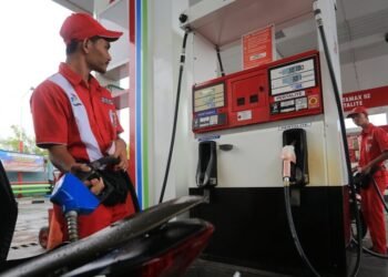 Pengamat Soroti Harga Pertamax yang Tak Turun Meski Harga Minyak Dunia Melemah