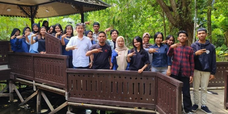 Anak Muda Melek Inspirasi: Belajar Bisnis dari Perjalanan Aming Coffee