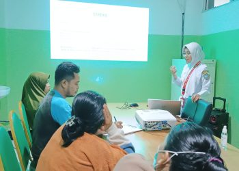 Cegah Luka Tekan, RSUD Pontianak Ajak Keluarga Pasien Stroke Rutin Lakukan Alih Baring