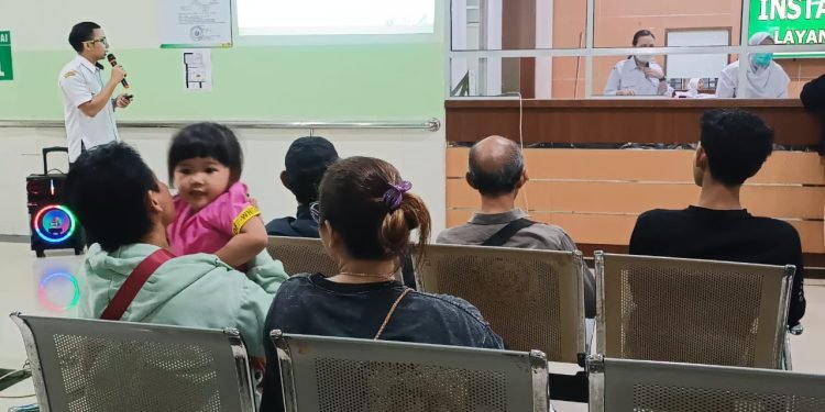Masyarakat Diingatkan Tak Sembarangan Minum Obat Maag