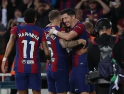 Liga Spanyol: Brace Lewandowski Menangkan Barcelona vs Alaves di Estadio Olímpico